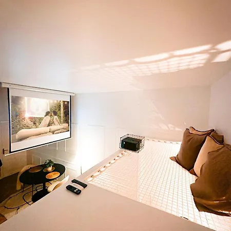Apartment Balneo & Cinema Suspendu - 14eme *