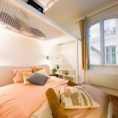 Balneo & Cinema Suspendu - 14eme Apartment Paris